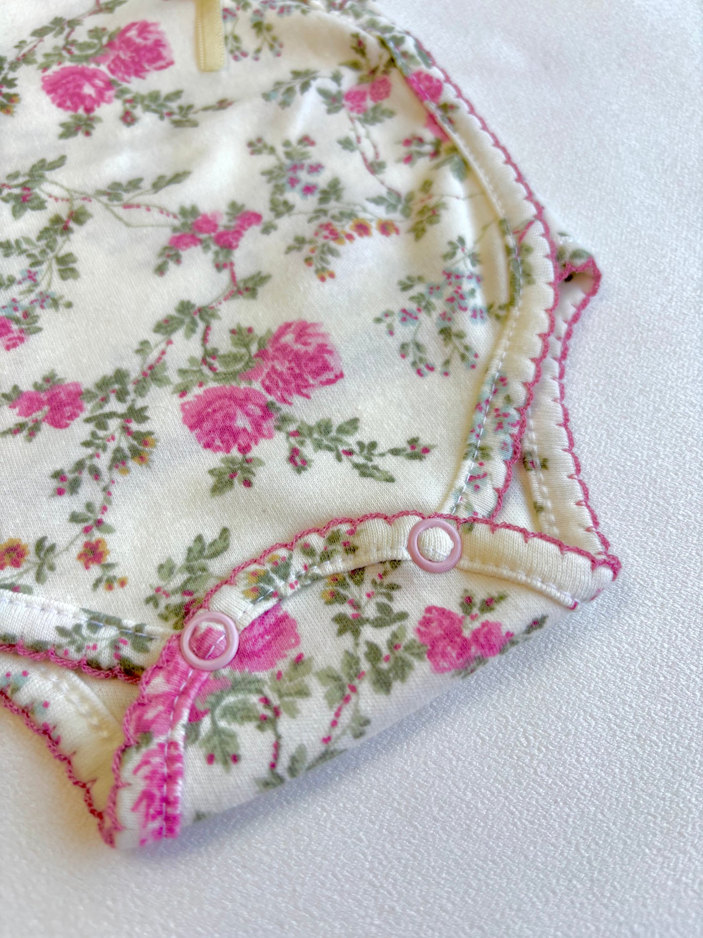 Body mariposa floral