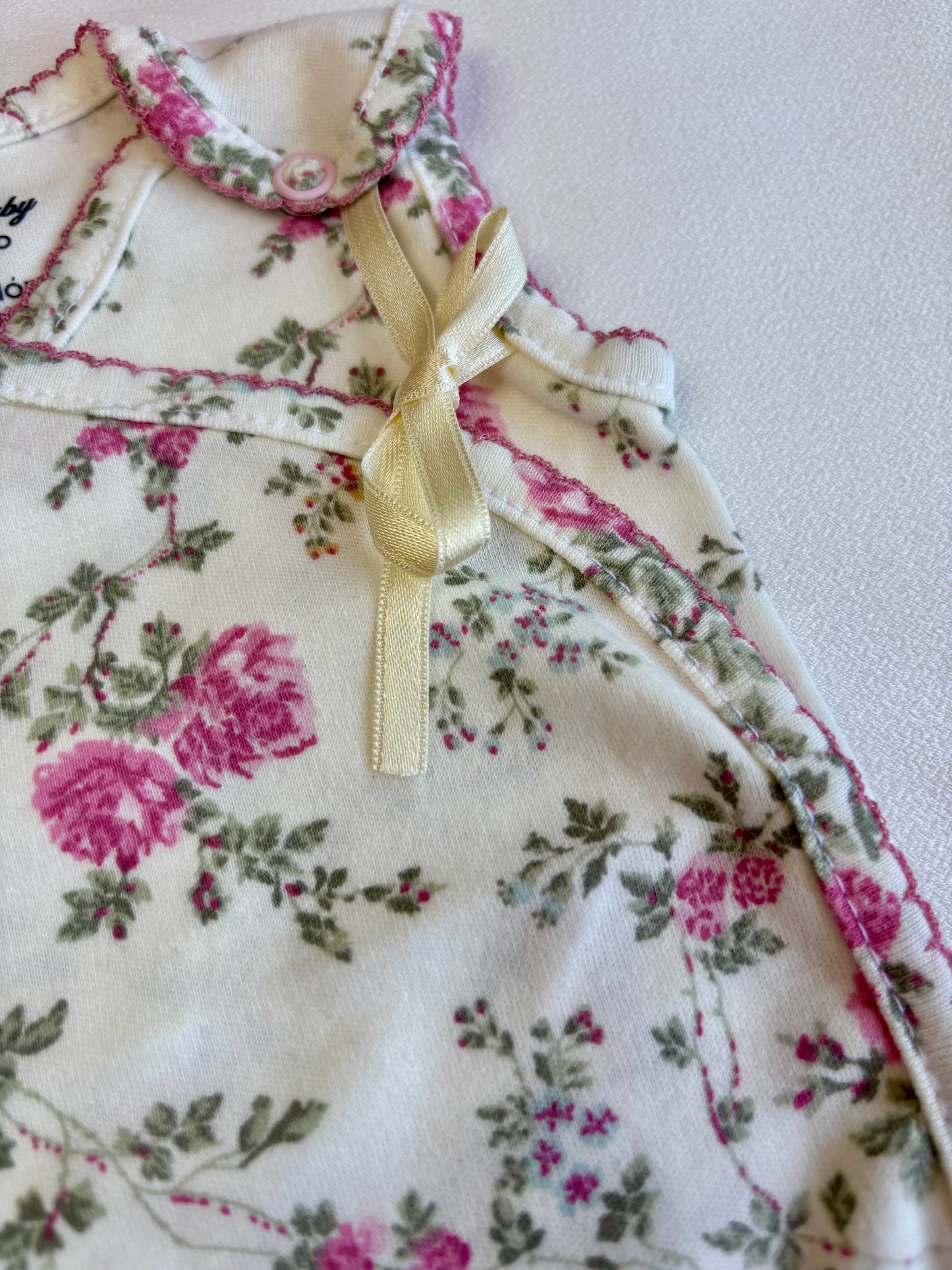 Body mariposa floral