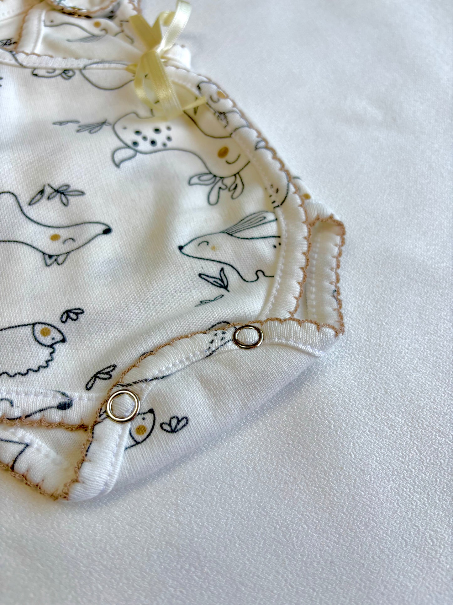 Body mariposa y gorrito